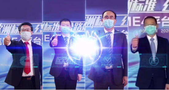 【最終版】歐航超級中卡·冷鏈之星：專業定制 “鮮”人一步690.png