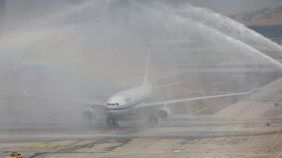 【初稿】春華絢爛 英雄凱旋 歐馬可與首都人民共迎抗疫“京英”回家185.png