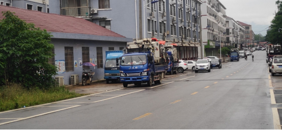 麥客老羅生意這么好？ 七臺(tái)駿鈴為何還年年換車！637.png