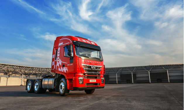 紅巖杰獅2020 AMT牽引車稿件-來吧，展示！且看紅巖杰獅2020 AMT牽引車高顏值與硬實(shí)力-20200619V31237.png