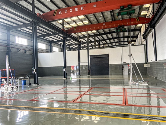 4. 專用設備齊全的高標準工作間為客戶提供高質量的售后服務.jpg