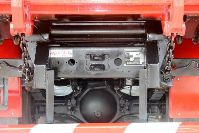 上汽紅巖杰豹6X2自卸車產(chǎn)品稿202007051241.png