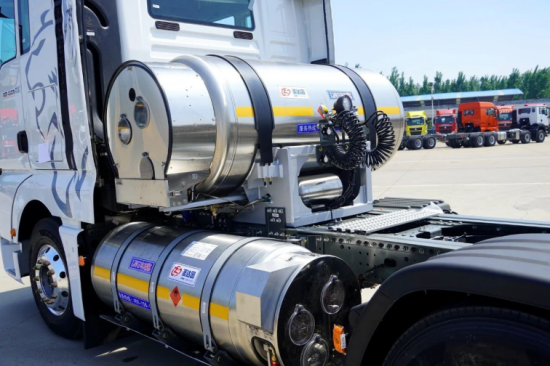 超級定制(Ⅰ)+為什么選LNG汕德卡跑物流快遞+都有什么定制化配置(1)605 超級定制(Ⅰ)+為什么選LNG汕德卡跑物流快遞+都有什么定制化配置(1)605