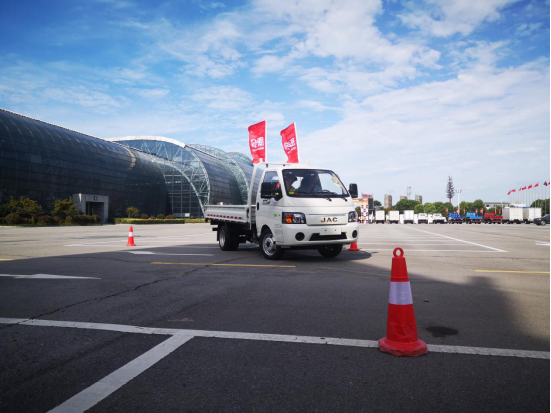 靈活高效 江淮輕卡最美卡哥半決賽轎卡快遞專場阜陽激戰398.png