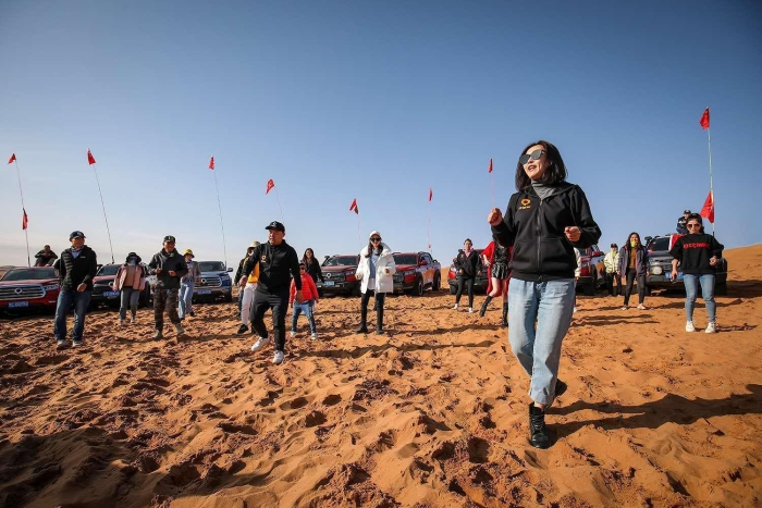 無兄弟，不越野！長城炮玩轉阿拉善英雄會