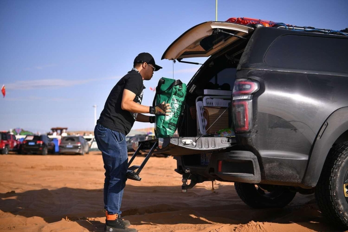 英雄再會！長城炮車主玩轉阿拉善英雄會
