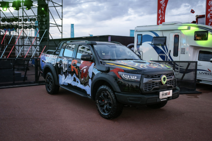 英雄再會！長城炮車主玩轉阿拉善英雄會