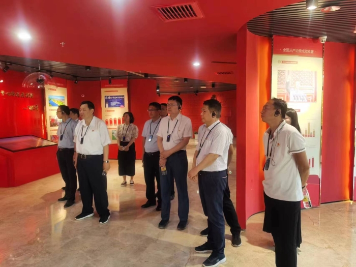 圖4革命紀念館 圖4革命紀念館