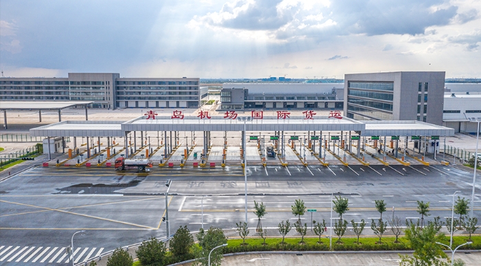 青島機場