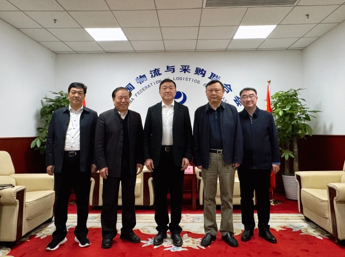 何黎明會(huì)見濰坊市市長(zhǎng)劉建軍一行